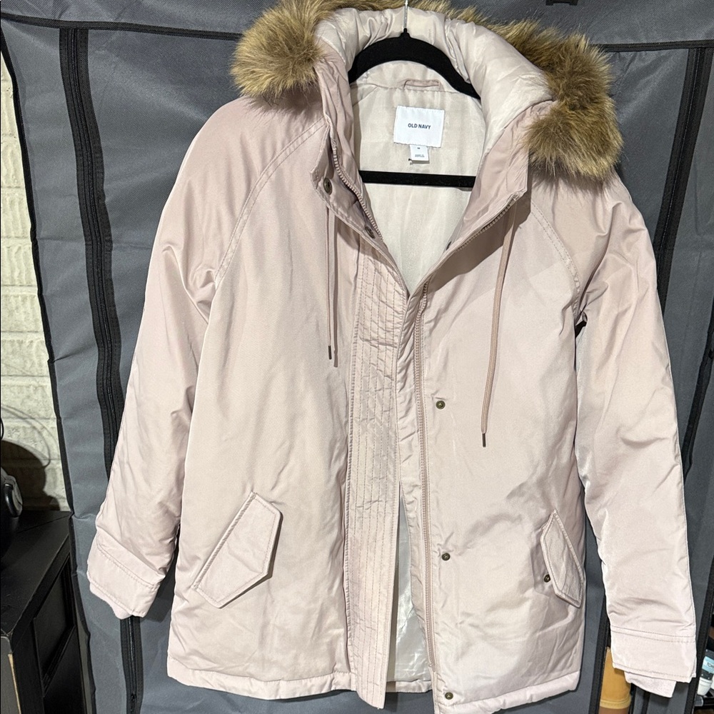 Women’s Coat old navy fur hood